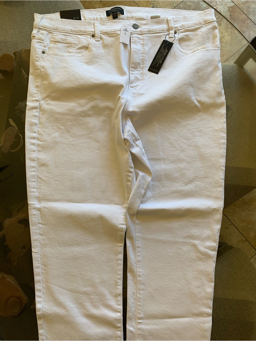 Banana Republic Slim White Skinny Jeans for Women - Picture 6 of 8